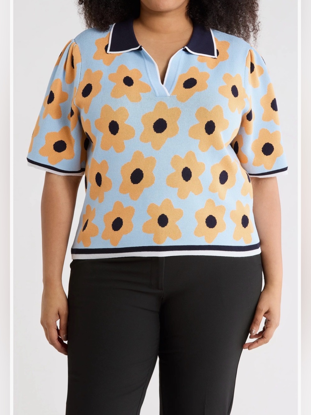 🌼💚NWT a Nanette Lepore Flower Polo Sweater.